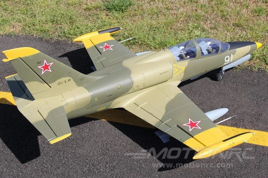 Freewing L-39 Albatros Camo High Performance 80mm EDF Jet - PNP