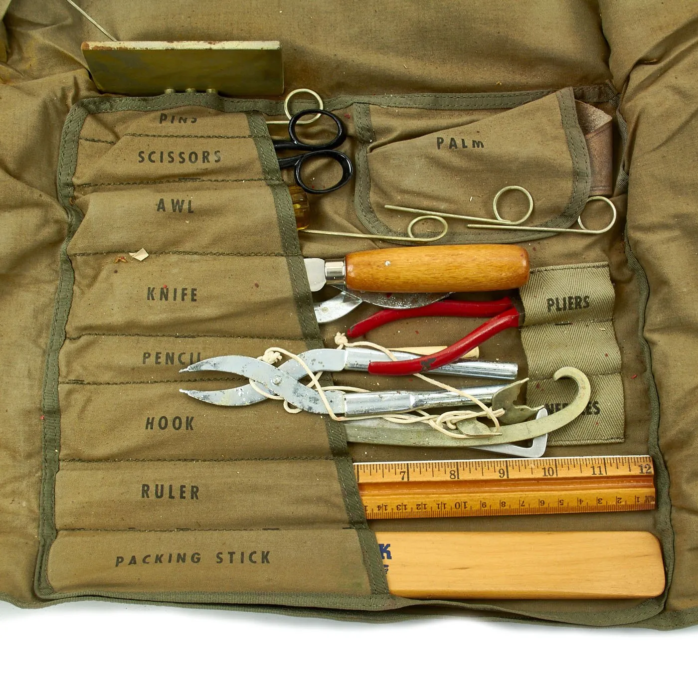 Original U.S. WWII Parachute Rigger Kit with Acessories and Tools